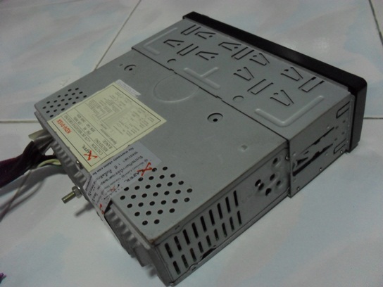 เครื่องเล่น DVD ติดรถ X-Lazer KDV-915X รูปที่ 3