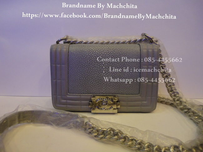 กระเป๋า Chanel Boy Size 8