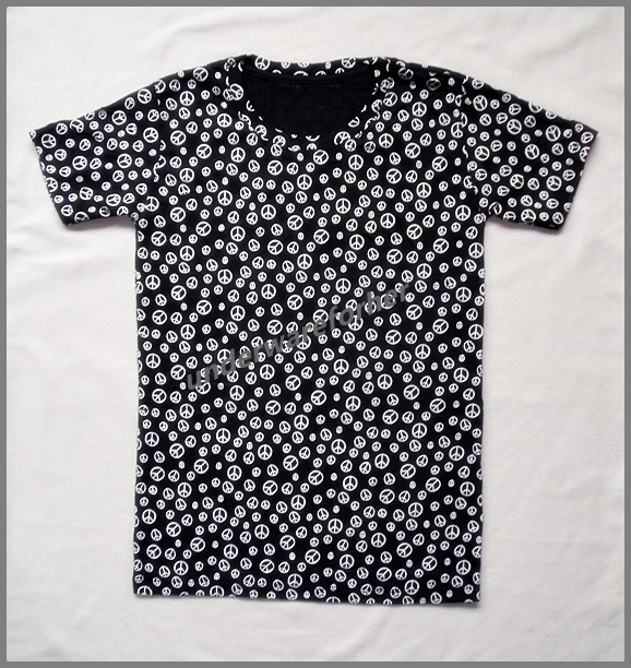 เสื้อยืดแฟชั่นแขนสั้น สีดำ รูปที่ 2
