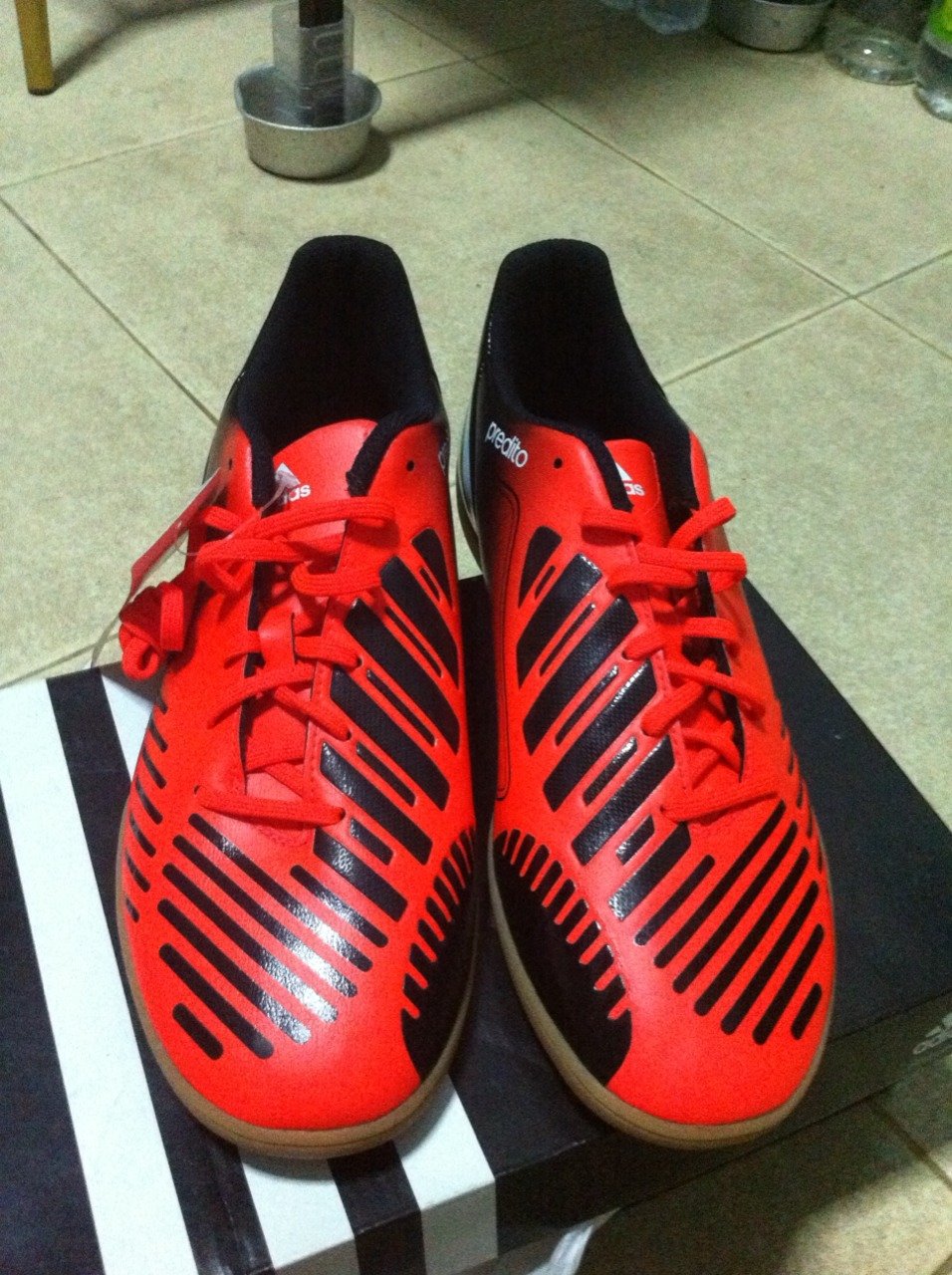 ขายรองเท้าฟุตซอล adidas มือ 1 (ราคา 1,500 บาท) รูปที่ 4