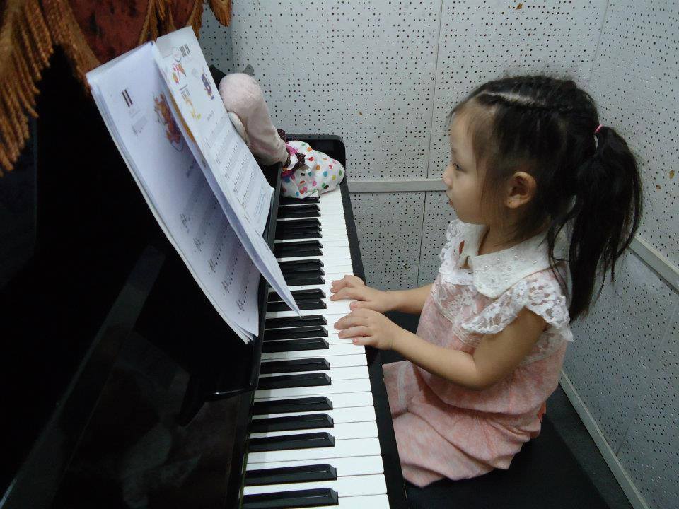 สอนเปียโน ดนตรีสำหรับเด็ก สอนโดยครูผู้เชี่ยวชาญ  รูปที่ 1
