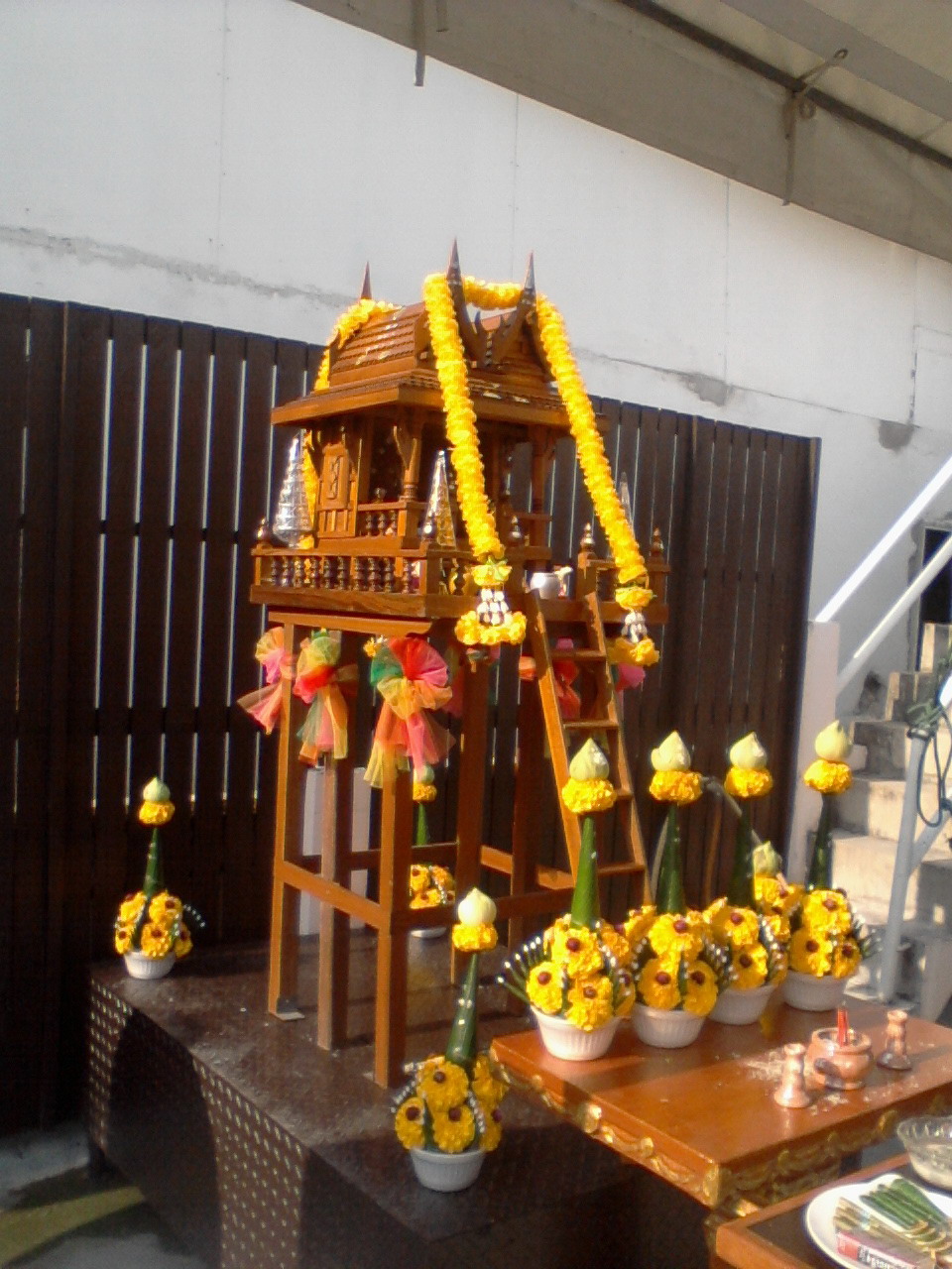 ตั้งศาล รูปที่ 6
