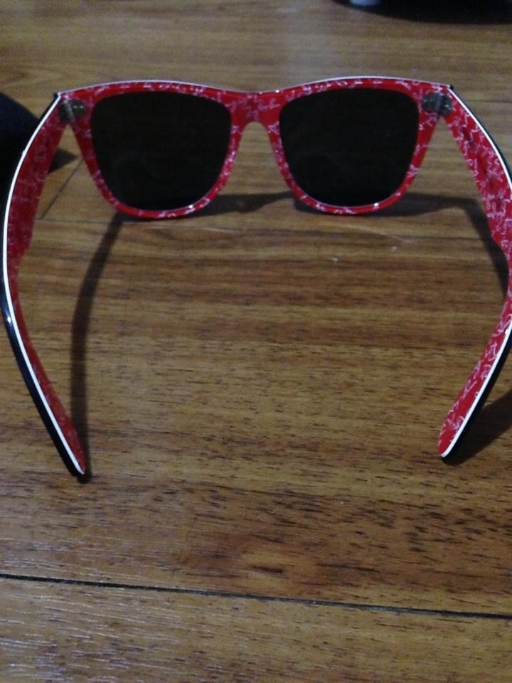 Wayfarer แท้ 100เปอร์เซ็นต์ shopไทย ใส่2ครั้ง  รูปที่ 3