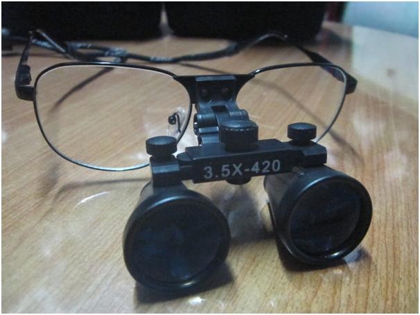 ขายแว่นหมอศัลยกรรมกรอบโลหะขนาดขยาย 3.5เท่า ระยะ 420 มม., Surgical(Dental) Loupes metal frame 3.5x 420 mm. รูปที่ 2