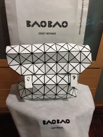 New Bao Bao rock shoulder สีขาว รูปที่ 1