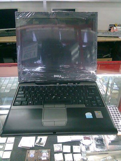 Notebook Dell Latitude รุ่น D400 มี Wifi (ราคาถูก 3,900 บาท) รูปที่ 1