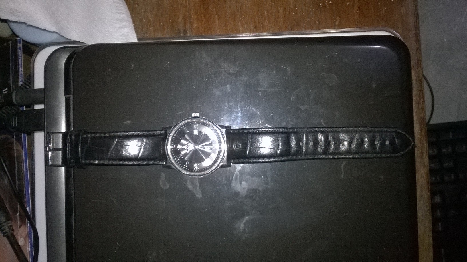 นาฬิกาข้อมือผู้ชาย ของ Aigner รุ่น Linate A32100 Swiss-Made มือสอง รูปที่ 1