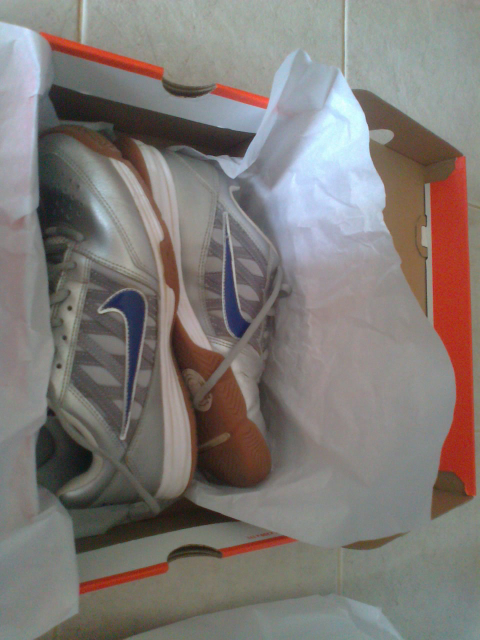ขายรองเท้าเทนนิส NIKE ราคาถูก 700 บาท รูปที่ 5