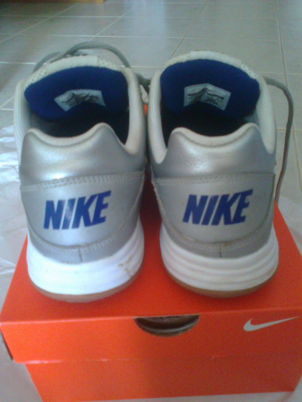 ขายรองเท้าเทนนิส NIKE ราคาถูก 700 บาท รูปที่ 3
