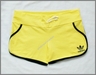 รูปย่อ กางเกงขาสั้น ADIDAS สีเหลืองตัดขอบสีดำ รูปที่1