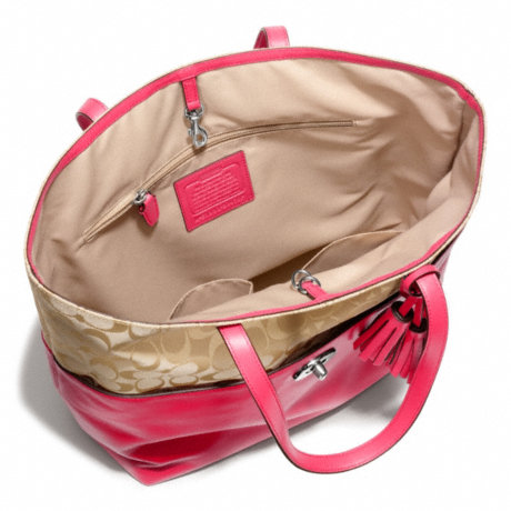 กระเป๋า COACH รุ่น TURNLOCK TOTE IN SIGNATURE FABRIC COACH 26476 รูปที่ 3