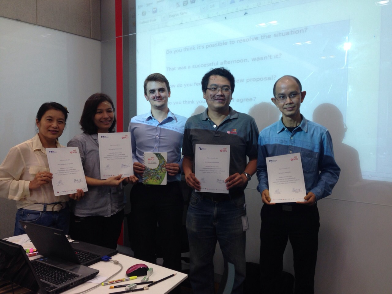 ภาพบรรยากาศงานมอบประกาศนียบัตร ให้แก่ผู้บริหารของ SCG จัดโดยสถาบันนิวเคมบริดจ์ (ประเทศไทย)  รูปที่ 3