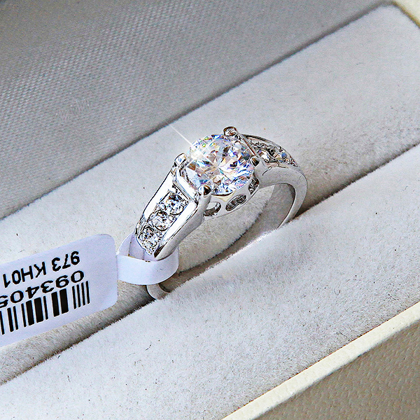 Size R1/2 TD-174 bondsnet 18k 18ct White gold GP Wedding Crystal Lab Diamond Ring รูปที่ 1