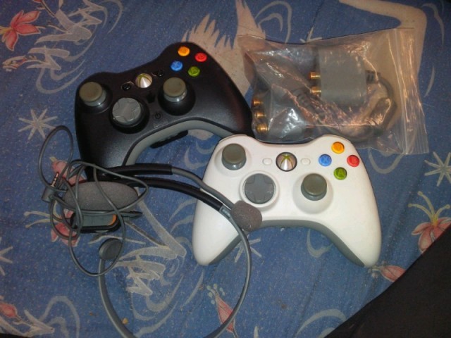 ขาย xbox360 อุปกรณ์ครบ ราคา 6000 บาท รูปที่ 3