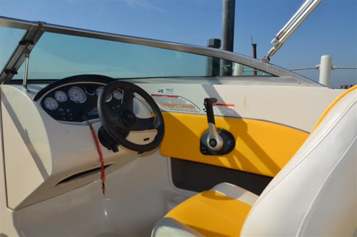ขายเรือ สปีดโบ๊ท Searay 185 สปอร์ต  สภาพใหม่ ขับน้อย ไฟเบอร์ทั้งลำ รูปที่ 5