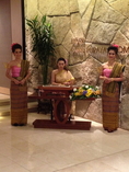 รับแสดงดนตรีไทย วงมโหรี ปี่พาทย์ รำไทย และการแสดงในแบบไทย ในงานมงคลต่างๆ มีทั้งวงเครื่องสาย วงมโหรี เดี่ยวขิม