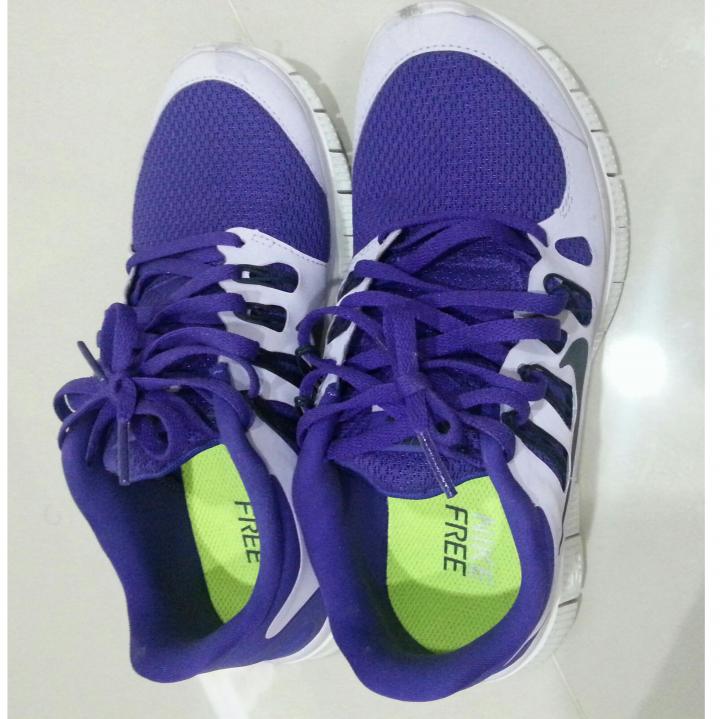 ขายรองเท้าวิ่งสตรี nike free running ขนาด 37.5 มือสอง รูปที่ 4