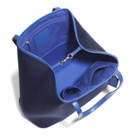 กระเป๋า COACH PARK METRO NEOPRENE TOTE  F29142   รูปที่ 5