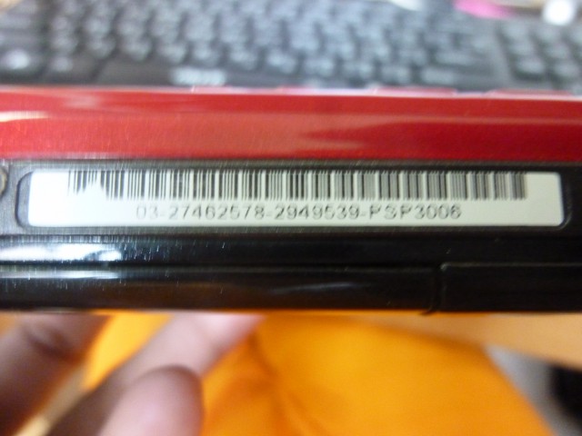 psp-3006 (Limited Edition) สีทูโทน ดำ-แดง 32GB มือ2 รูปที่ 6