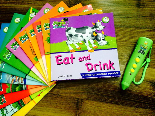  [ขาย] หนังสือสอนภาษาอังกฤษแบบมีเสียง พร้อมปากกาจิ้มแล้วพูดสอนได้ โดยสอน การออกเสียงแบบ โฟนิกส์ และ แกรมม่าค่ะ ซึ่งเด็กส รูปที่ 4