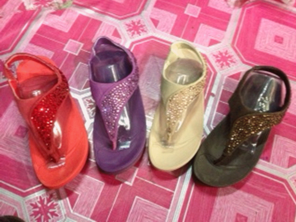 พร้อมส่ง!!!! fitflop gr.AAA (Top mirror) ส่งฟรี EMS รูปที่ 2