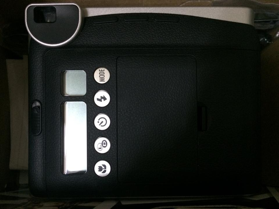 ขายกล้องโพราลอยด์ Fujifilm Instax Mini 90 NEO Classic มืองสอง แถมฟิล์ม 2 กล่อง รูปที่ 3
