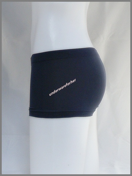ชุดชั้นในผู้หญิง Calvin Klein Boxer สีเทาเข้ม รูปที่ 2