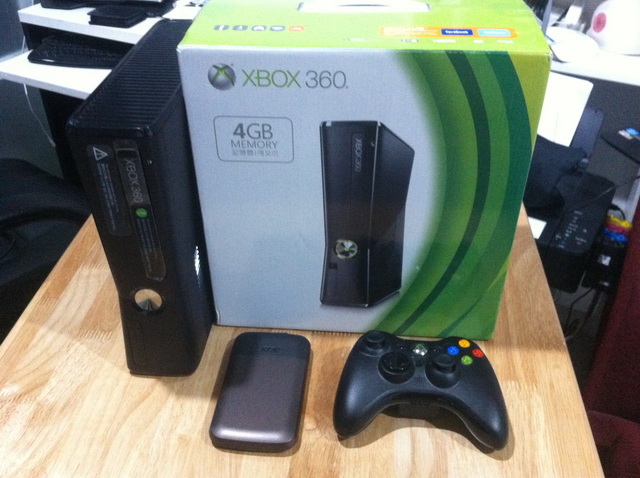 X Box Slim 360 RGH ครบชุด รวม Joy ไร้สายแท้ และ HDD 500 GB เกมส์เต็ม ราคาถูก 6,900 เท่านั้น …ถูกใจ หิ้วไปเลย รูปที่ 2