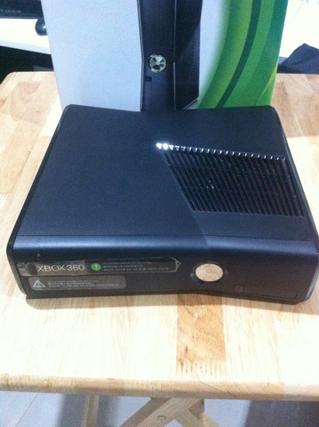 X Box Slim 360 RGH ครบชุด รวม Joy ไร้สายแท้ และ HDD 500 GB เกมส์เต็ม ราคาถูก 6,900 เท่านั้น …ถูกใจ หิ้วไปเลย รูปที่ 3