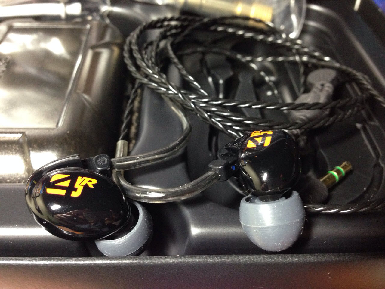 ขายหูฟัง Westone 4r รูปที่ 3