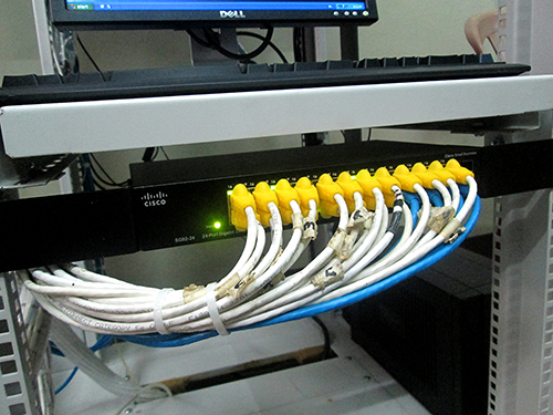วาง ระบบ อินเตอร์เน็ต,รับติดตั้งระบบเครือข่ายคอมพิวเตอร์,เดินระบบ wifi , สายแลน,ออกแบบระบบ Network,บริการดูแลรักษาระบบคอ รูปที่ 3