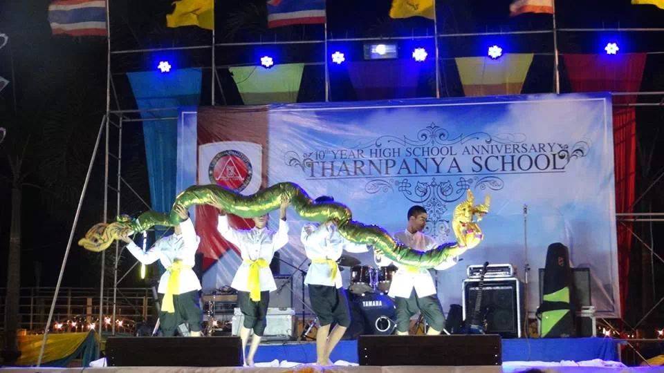 รับงานแสดงนาฏศิลป์ไทย รับจัดงานปี่พาทย์ไทย มอญ แตรวงประยุกต์ กลองยาว หุ่นคน รูปที่ 3