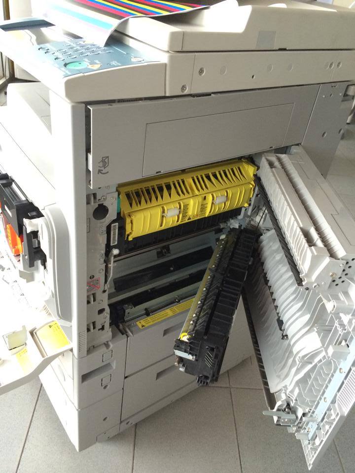 โปรโมชั่น!!!!! เดือน ธันวาคม 2557 ทั้งเดือน เครื่องพร้อมใช้สวยทุกเครื่อง Canon irc3380 รูปที่ 3