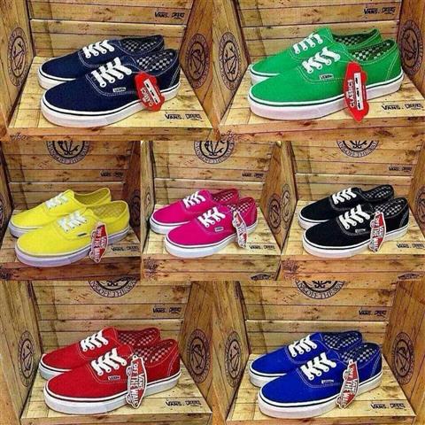 จำหน่ายสินค้าพรีออเดอร์ รองเท้าFitflop นิวบาลานซ์ กระเป๋าแบรนด์เนมเกรดพรีเมี่ยม รูปที่ 6