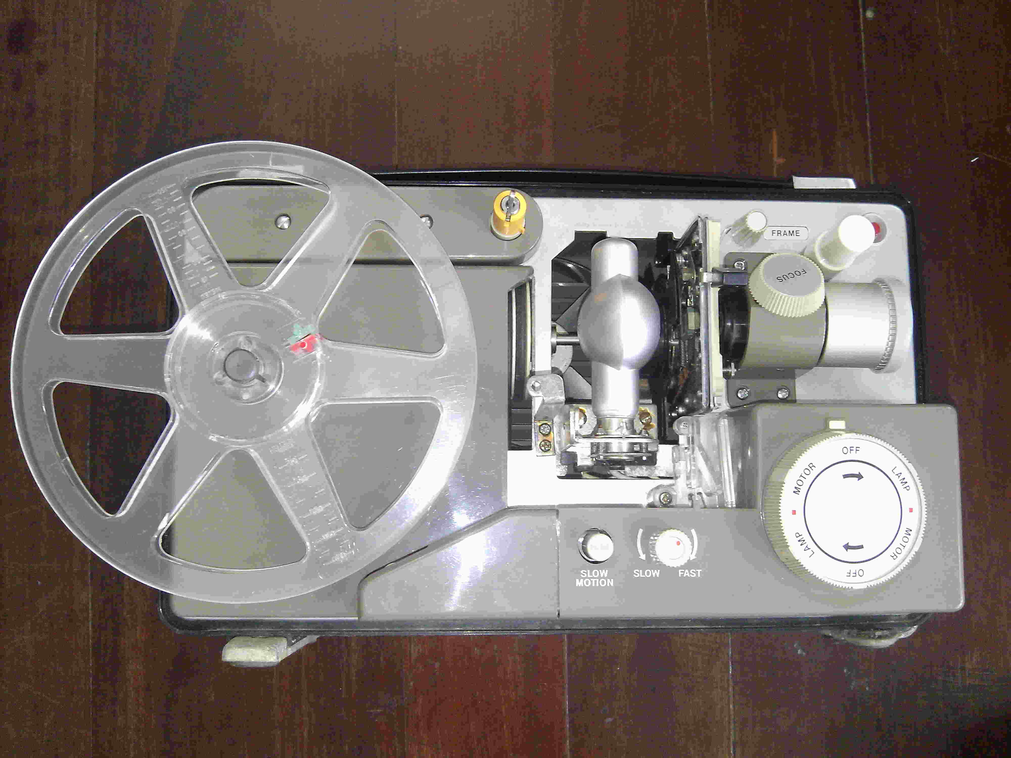 เครื่องฉายหนัง cannon s-400 รูปที่ 3