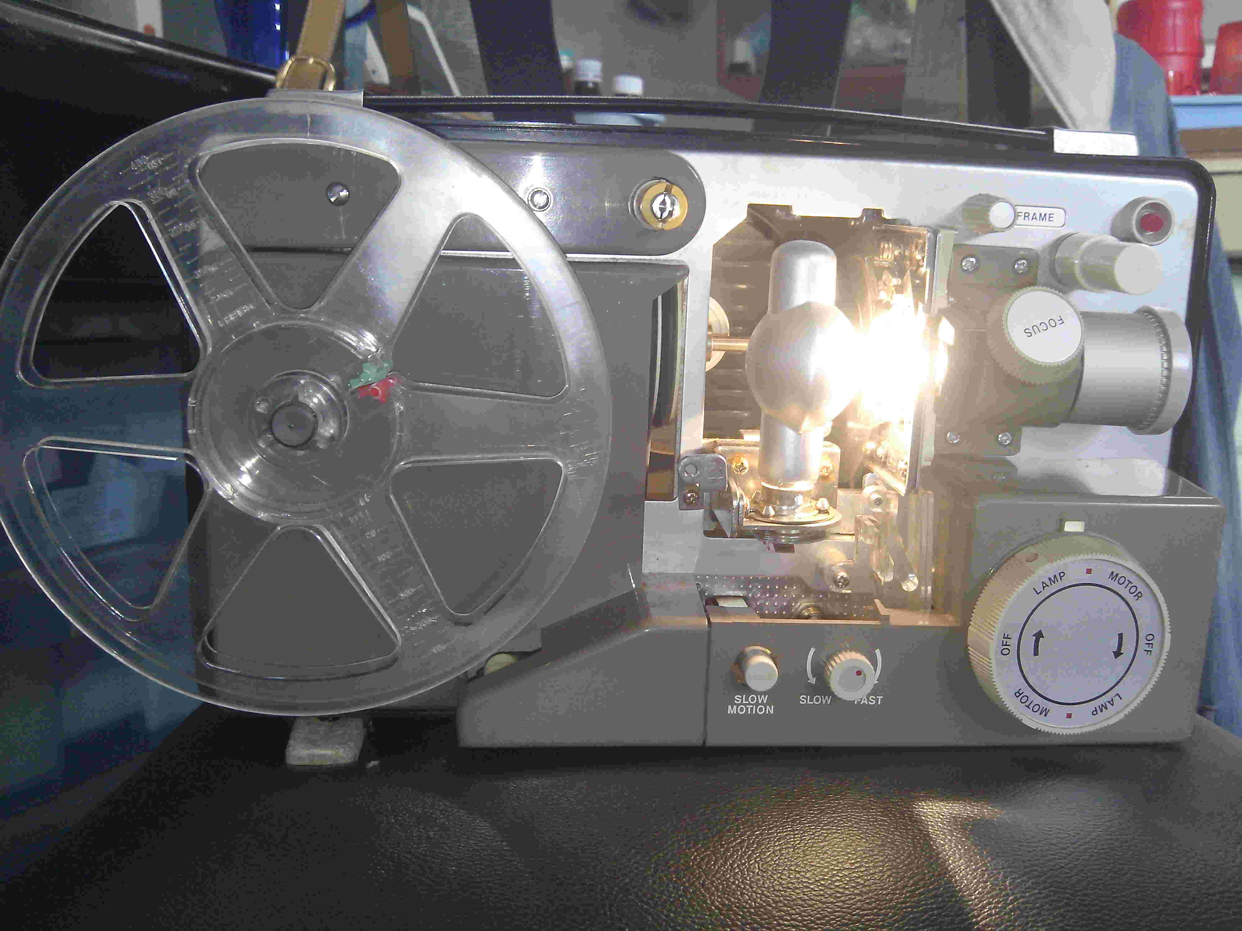 เครื่องฉายหนัง cannon s-400 รูปที่ 4