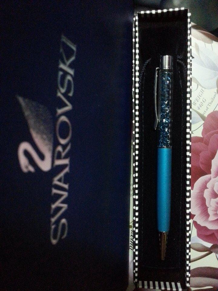 ขายปากกา Swarovski แท้ พร้อมถุงกำมะหยี่ รูปที่ 4