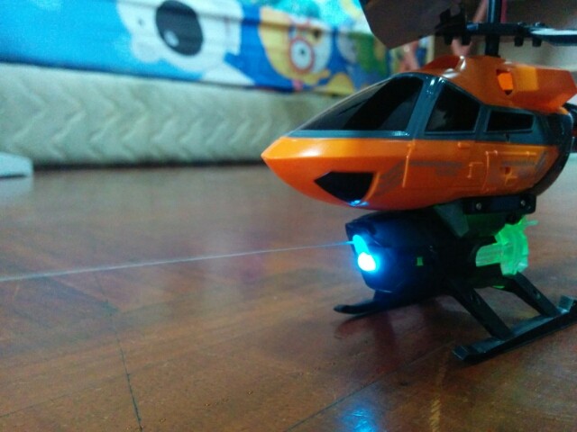 Silverlit Heli Splash ฮอจิ๋วยิงนํ้าได้ ของห้าง robinson รูปที่ 5