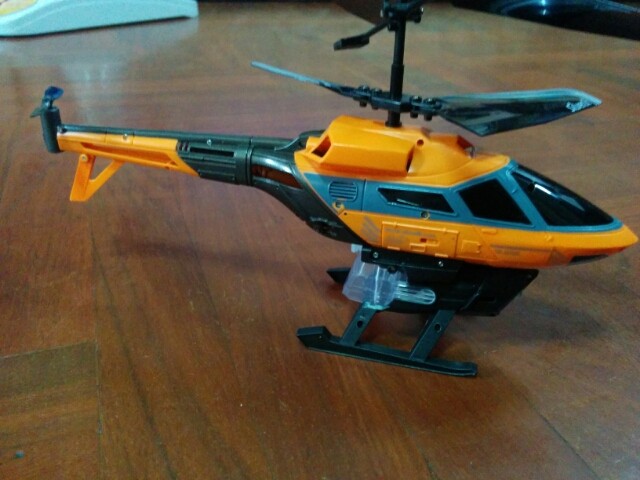 Silverlit Heli Splash ฮอจิ๋วยิงนํ้าได้ ของห้าง robinson รูปที่ 3