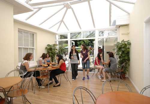 St.Giles International School โรงเรียนสอนภาษาอังกฤษ มี 15 สาขา ทั่วอังกฤษและอเมริกาเหนือ รูปที่ 4