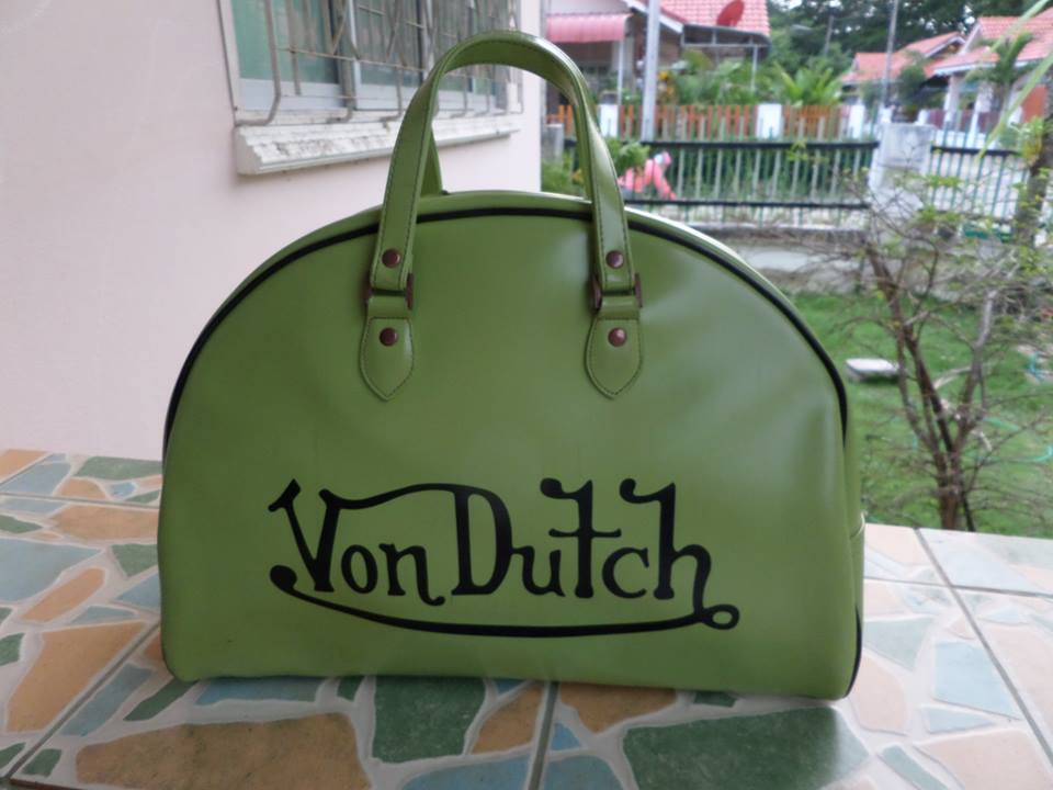 กระเป๋าเดินทาง Von Dutch สภาพดี หนังpvc รูปที่ 1