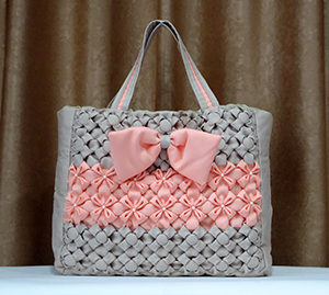 ขายกระเป๋า Smocking Handbags งาน Handmade จากผ้าเครปซาติน คุณภาพดี รูปที่ 1