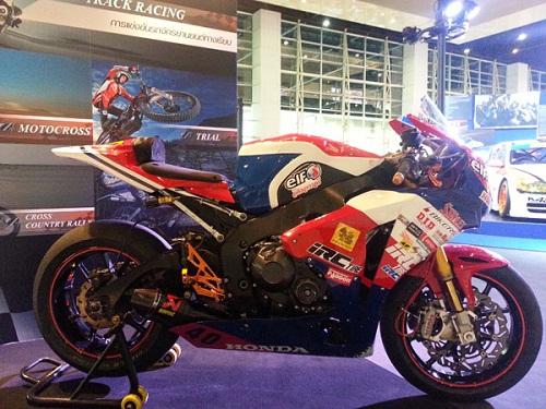 เว็บไซต์รถบิ๊กไบค์HONDA BIG BIKE 2015 รูปที่ 1