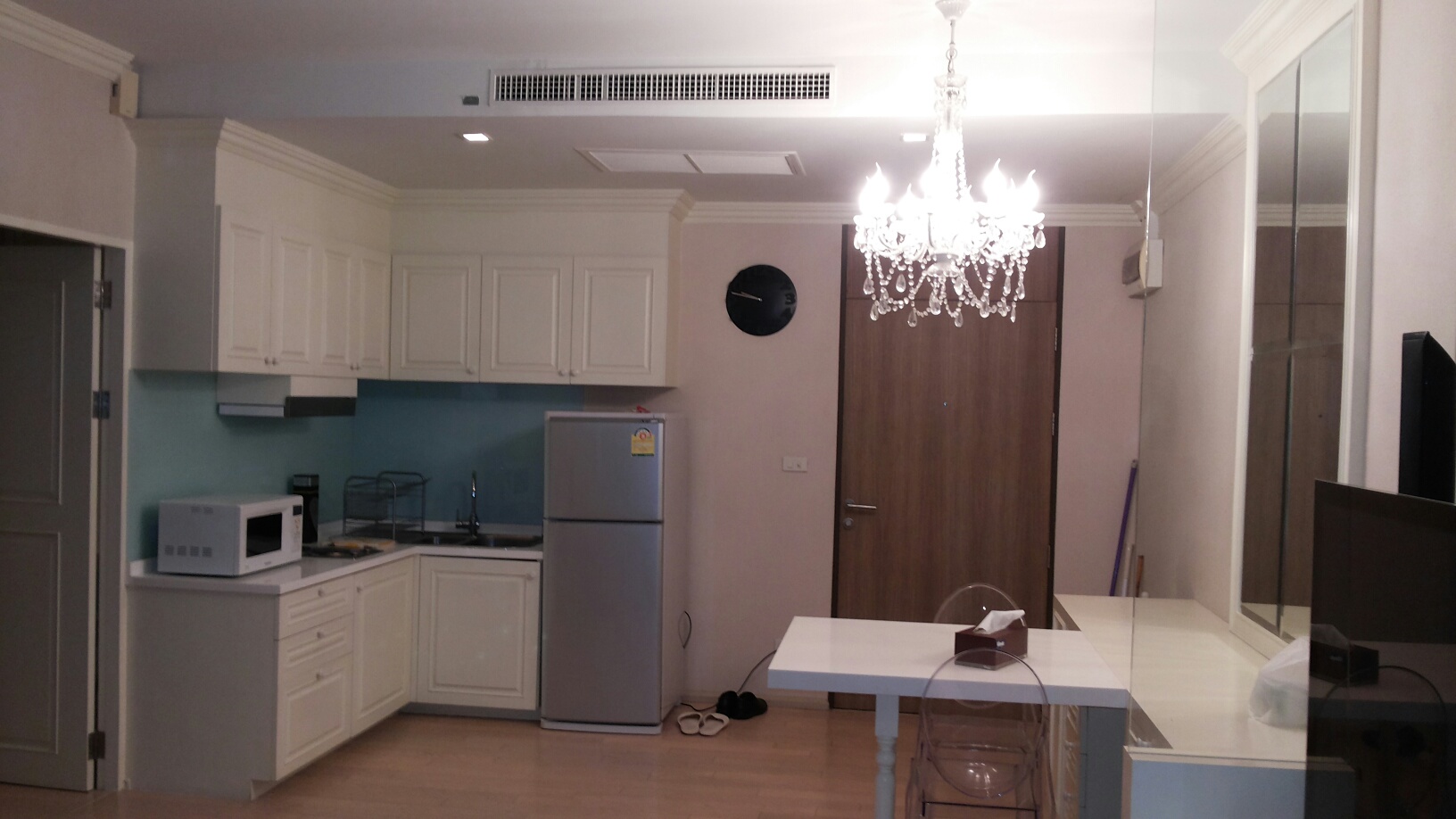 ให้เช่า คอนโดหรู โนเบิล โซโล ทองหล่อ NOBLE SOLO THONGLOR ชั้น 20 ขนาด 65 ตร.ม. 1 ห้องนอน 1 ห้องน้ำ 1 ห้องพักผ่อน แอร์ฝังใต้เพดาทุกห้อง รูปที่ 3