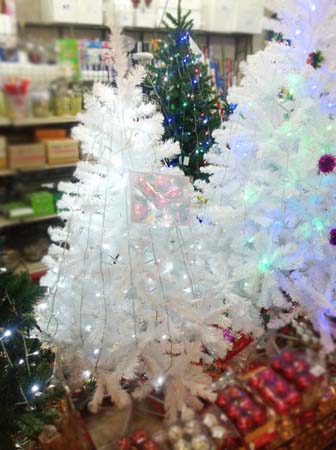 ลดกระหน่ำ christmastree ของตกแต่งต้นคริสต์มาส ราคามิตรภาพ รูปที่ 1