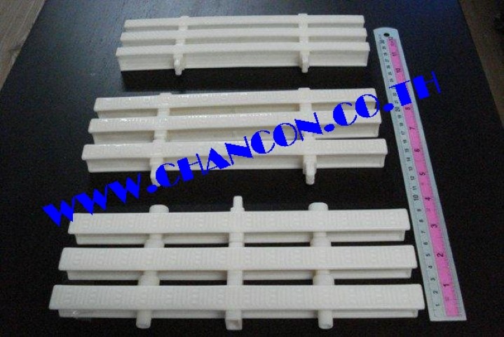 plastic grid paving Reinforced Fiberglass slab non anti slip skid stairways frp steel grating manhole cover รูปที่ 1