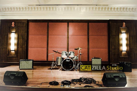 Catzilla Studio บริการให้เช่าเครื่องเสียงเครื่องดนตรีราคาถูก  และห้องซ้อมดนตรี ย่านบางบัวทอง รูปที่ 1