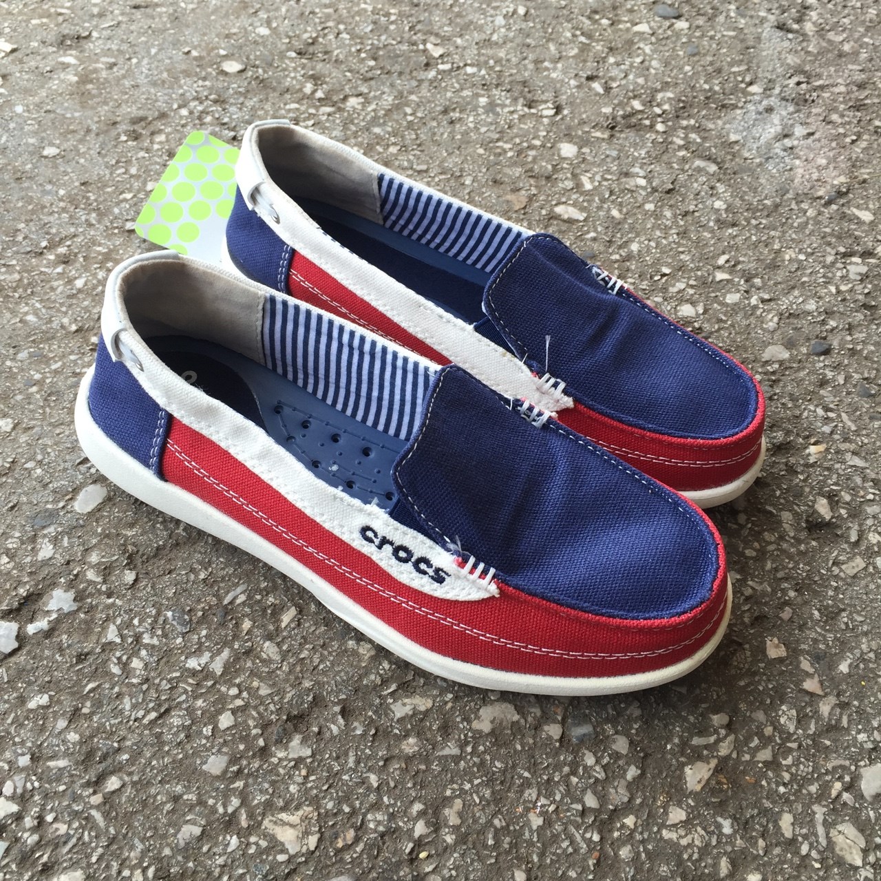 Crocs Walu Women มาใหม่พร้อมส่ง ราคาถูก ครบสีครบไซส์จร้า รูปที่ 2