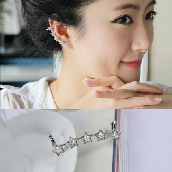 ต่างหูคลิป แฟชั่นเกาหลีคริสตัลรูปดาวหนีบข้างใบหูสวย Ear Cuff Clip Earrings นำเข้า สีเงิน - พร้อมส่งW205 ราคา250บาท รูปที่ 1