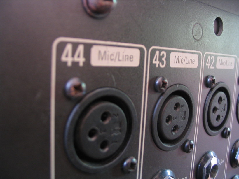 Mixing Console รูปที่ 4